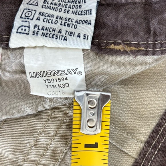 Unionbay Cargo Shorts Mens 32 100% Cotton Khaki Y2K Outdoor Hiking School Skate - Picture 6 of 11